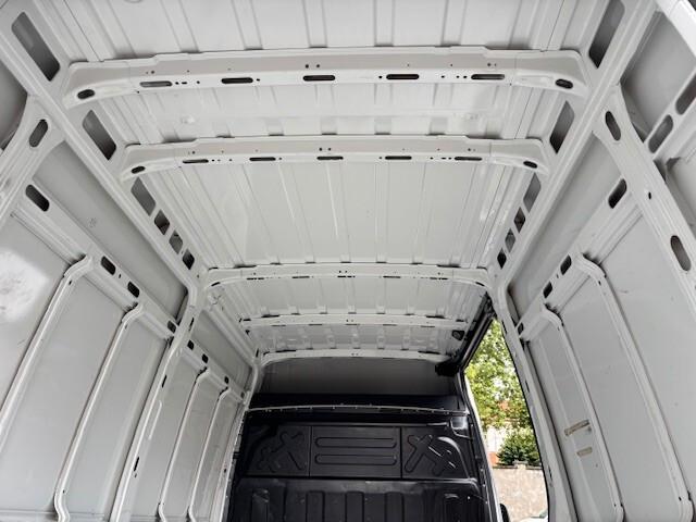 IVECO DAILY 35 S120 L2 H2