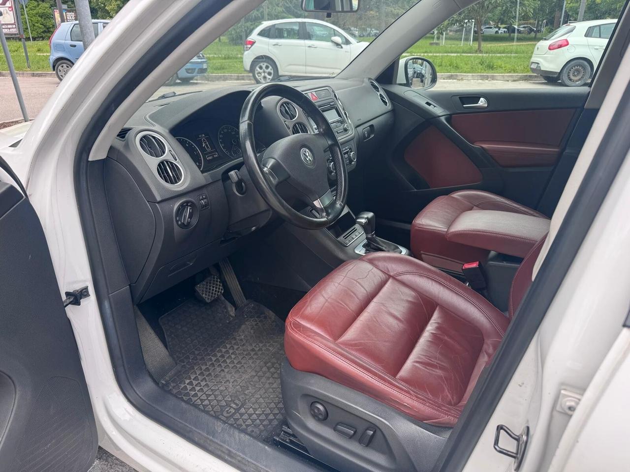 Volkswagen Tiguan 2.0 TDI DPF 4MOTION Sport & Style