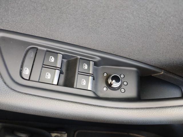 AUDI A4 Avant 30 TDI/136 CV S tronic Business