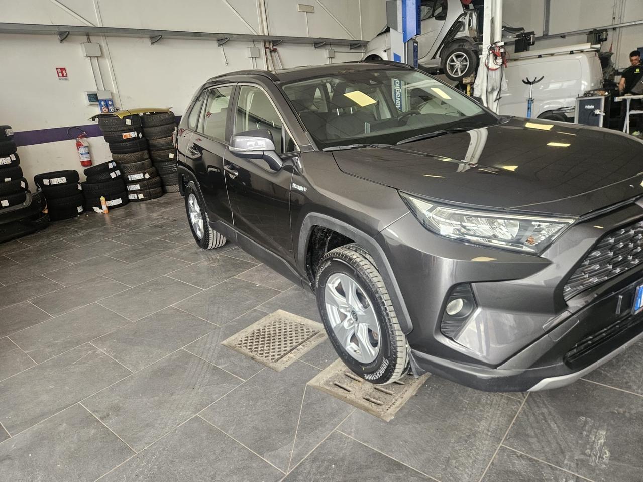 Toyota RAV 4 hybrid