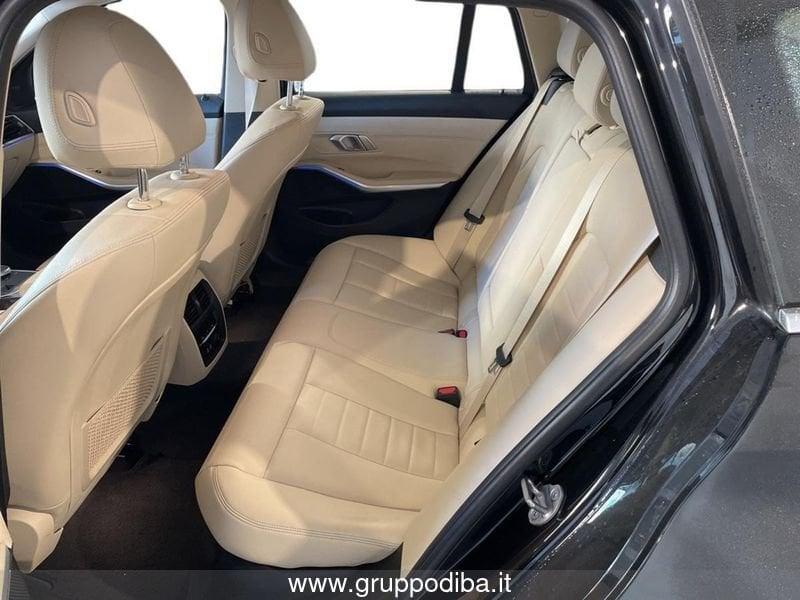 BMW Serie 3 G21 2019 Touring Diese 320d Touring mhev 48V Luxury auto