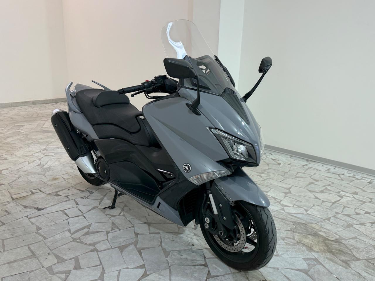 Yamaha TMAX 530 LUXE MAX