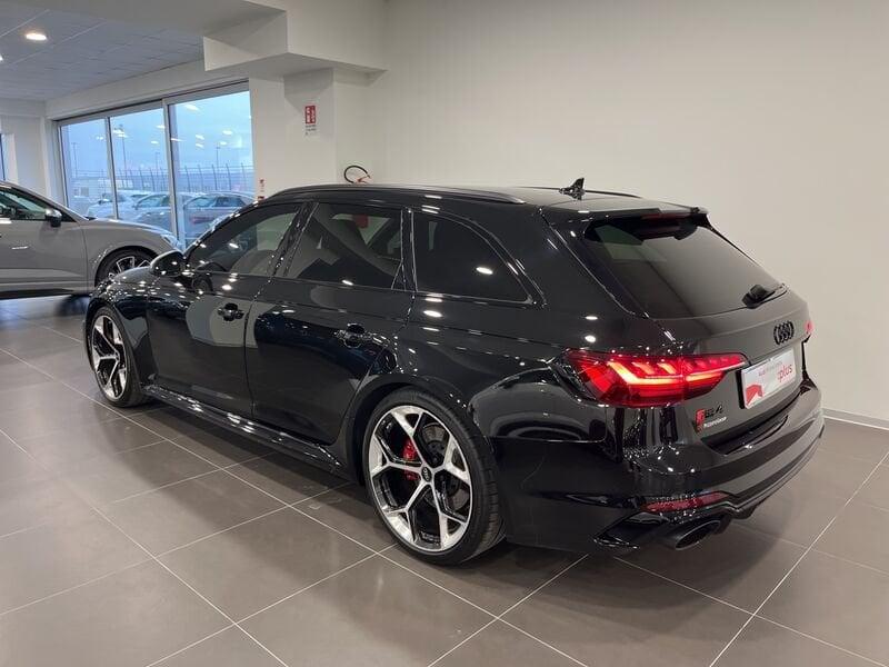 Audi A4 Audi RS 4 Avant Competition 331(450) kW(CV) tiptronic