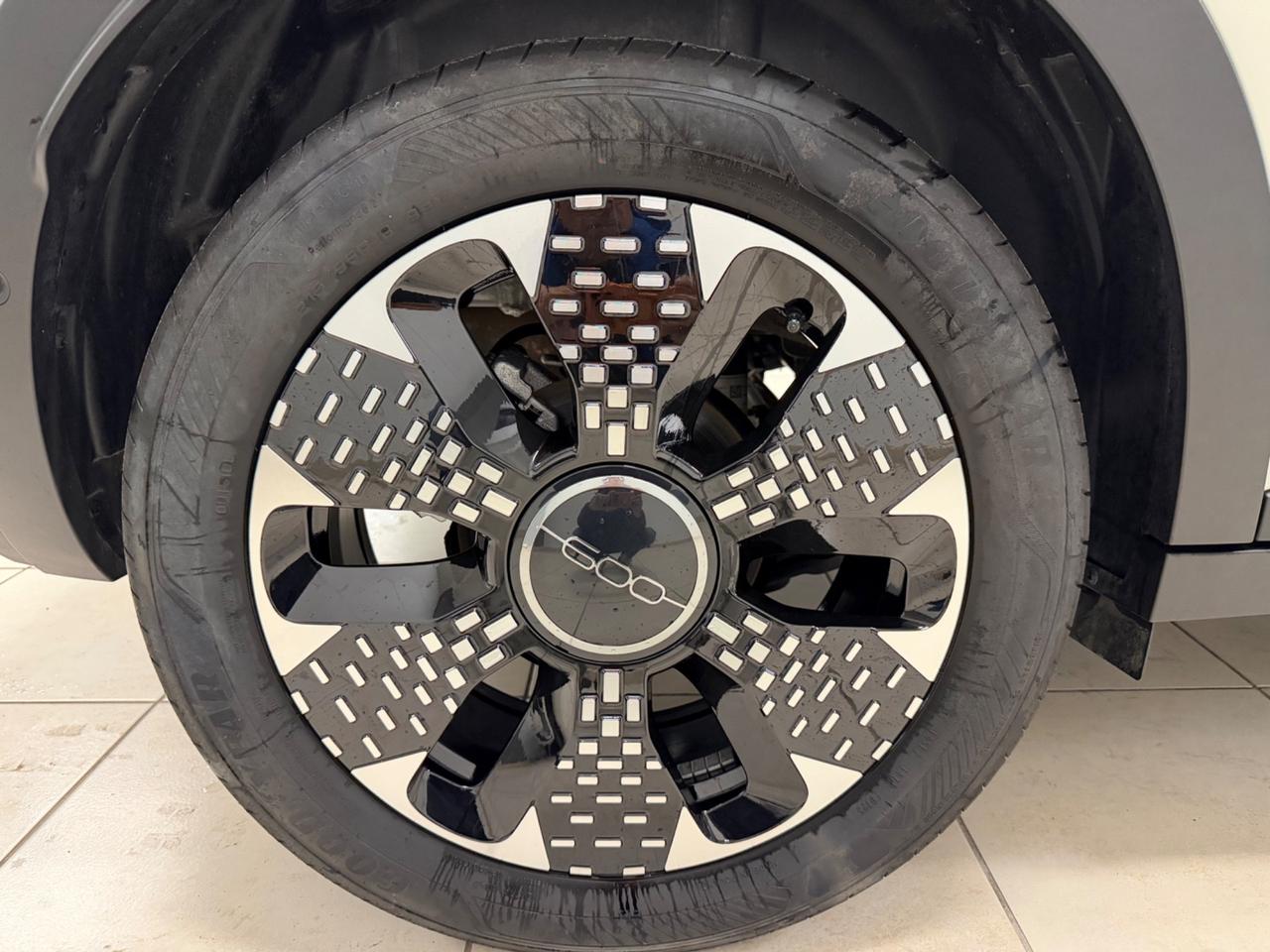 Fiat 600 Hybrid 100 CV DCT MHEV La Prima 230 al mese