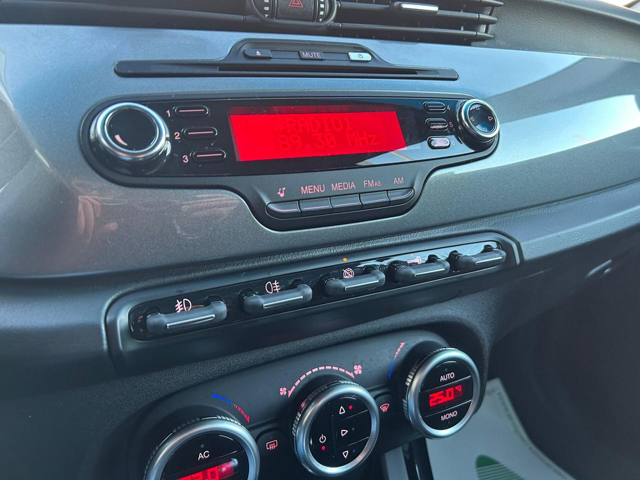 Alfa Giulietta 1.6 MJ 77Kw DISTINCTIVE Km123.-2013