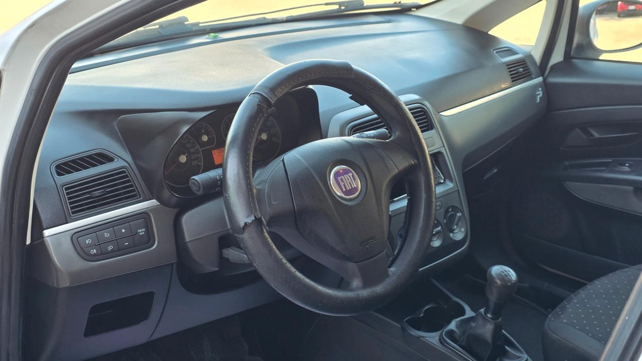 Fiat Grande Punto 1.3 MJT 75 CV 5