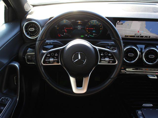 MERCEDES-BENZ A 250 e hybrid EQ Sport