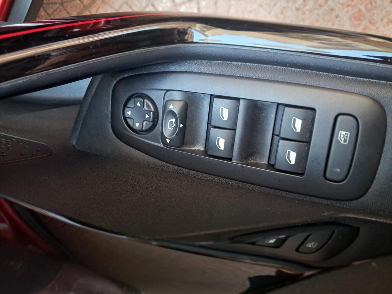 PEUGEOT 2008 1.6 Diesel GtLine-COME NUOVA-Euro9490-