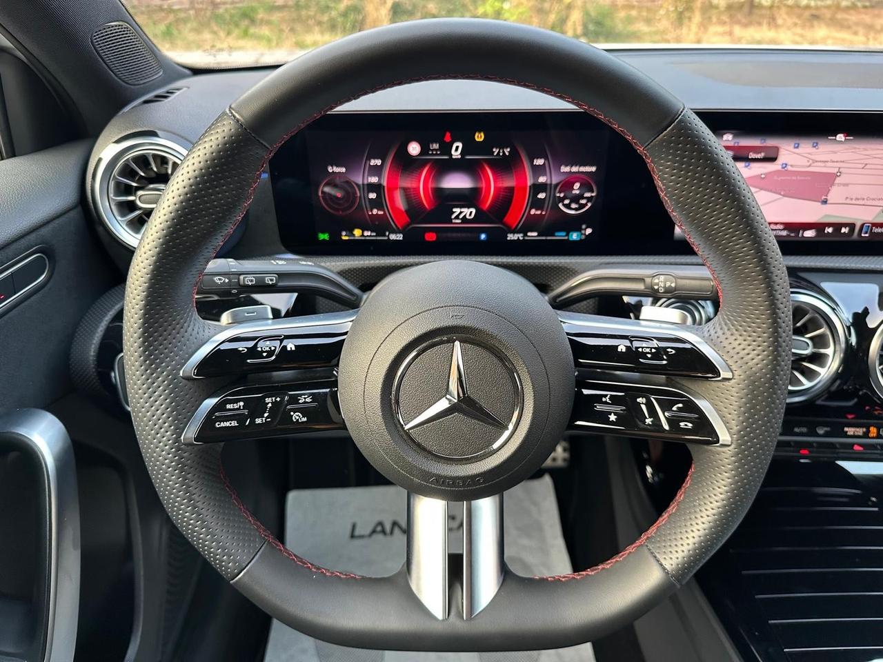 Mercedes-benz A 180 auto AMG Premium MHEV