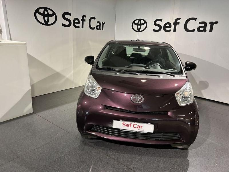 Toyota iQ iQ 1.0 CVT