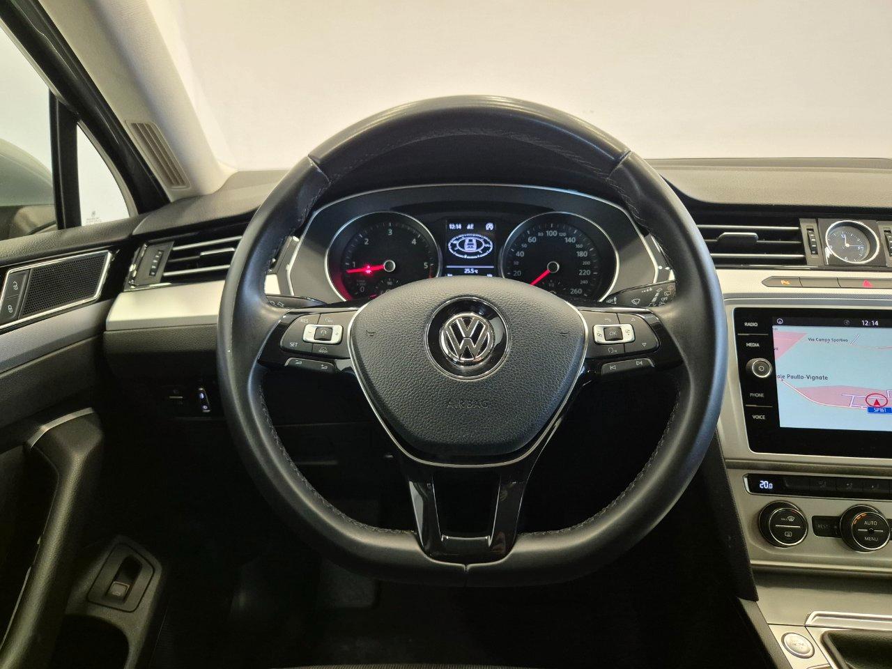 Volkswagen Passat Variant 1.6 tdi Business 120cv - NEOPATENTATI - ACC/Lim - Carplay - Sens. Park.