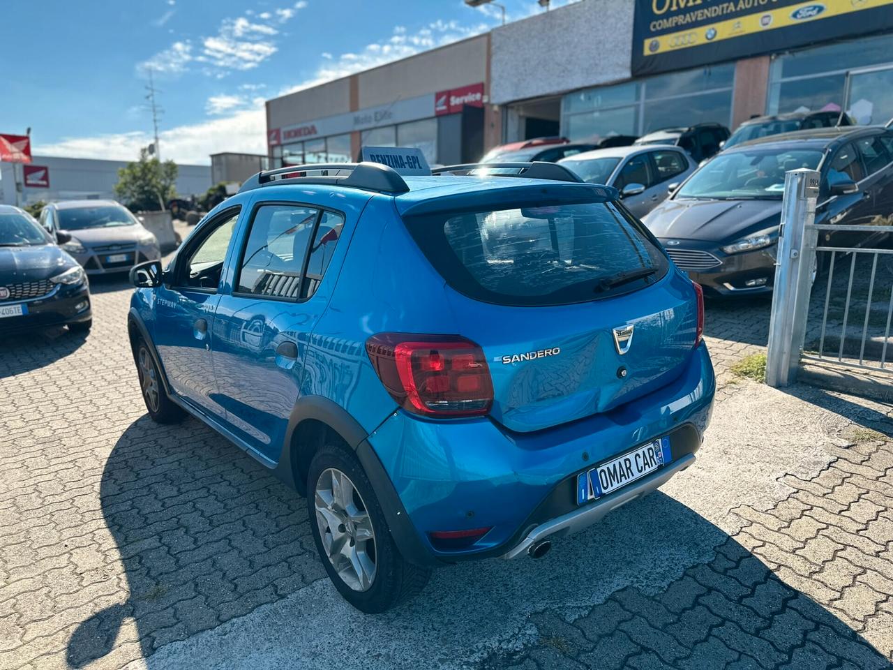 Dacia Sandero 0.9 b/gpl 2017 neop