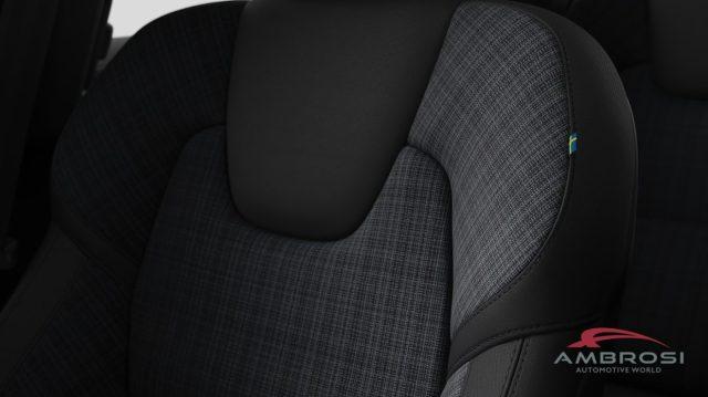 VOLVO XC60 B5 AWD Mild hybrid Benzina Core