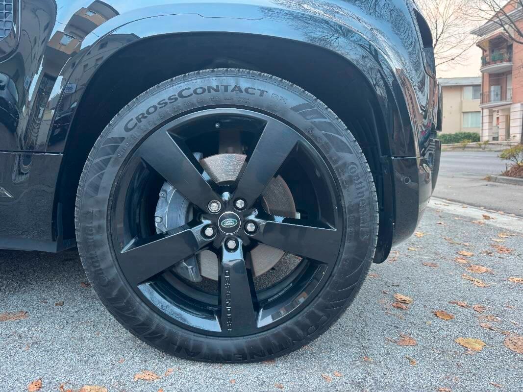 Land Rover Defender 3.0d i6 X-Dynamic HSE 300cv - Matrix - 22"