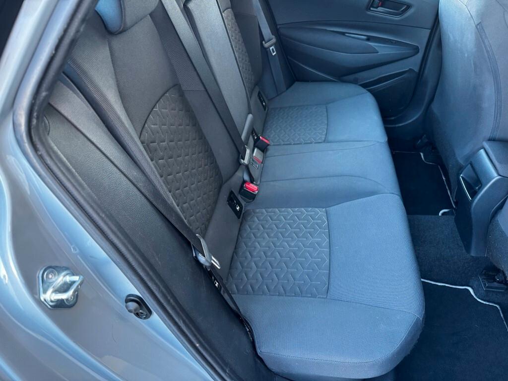 Toyota Corolla Touring Sports 1.8 Hybrid Business