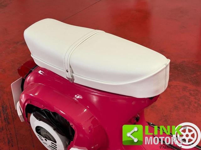 PIAGGIO Vespa 50 Special 4 marce " BARBIE STYLE "