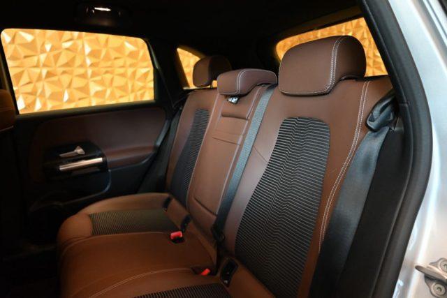 MERCEDES-BENZ B 180 NUOVA d AUTOMATICA SPORT PLUS NAVI CAM 17"LED TEL!