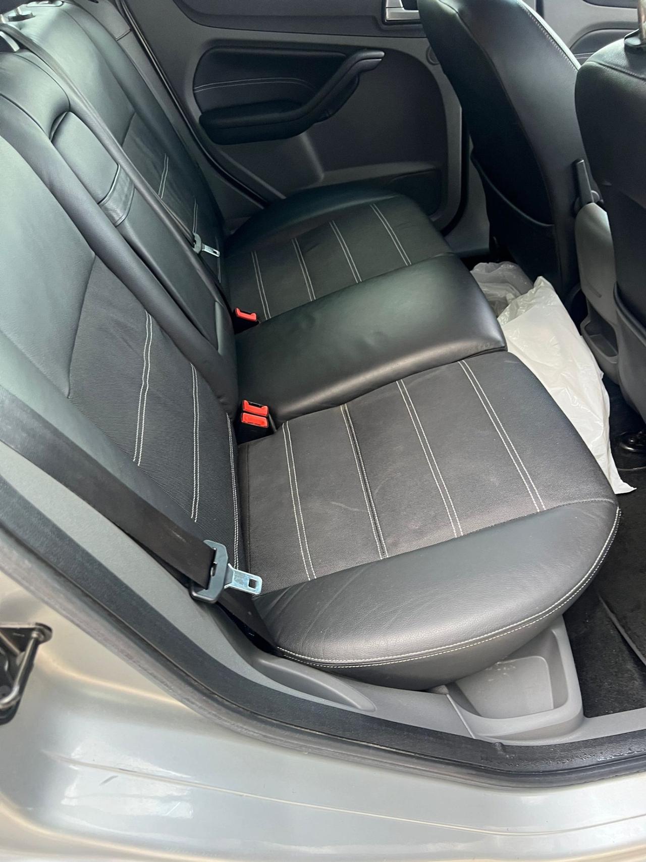 FORD FOCUS 1.6 DIESEL 12/2009