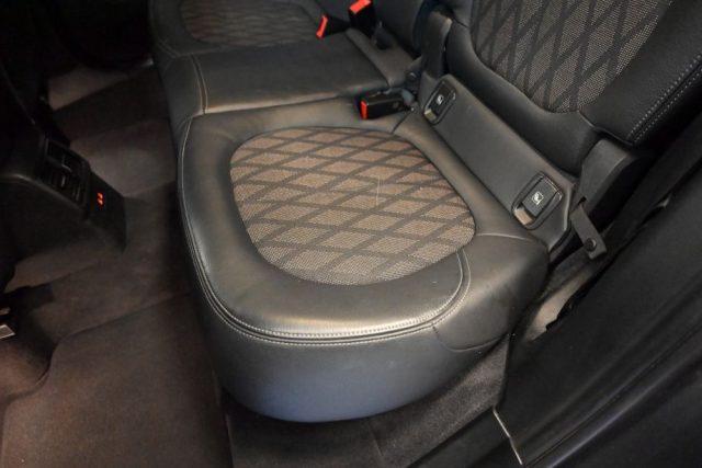 BMW X1 SDRIVE 18d SPORT BLACKLINE AUT.NAVI LED18"TEL FULL