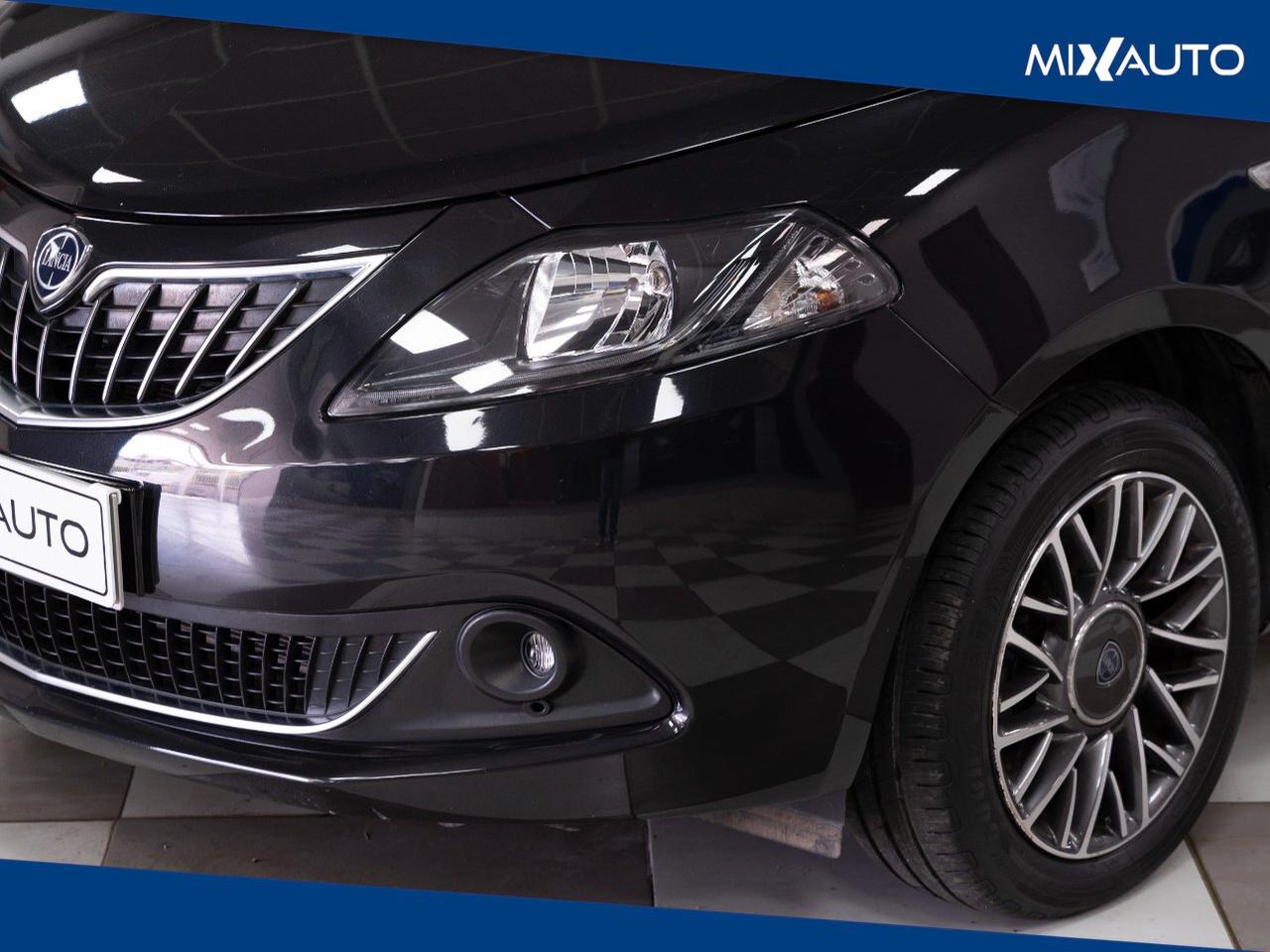 Lancia Ypsilon 1.0 Firefly Hybrid Gold Plus 70CV 5 Porte