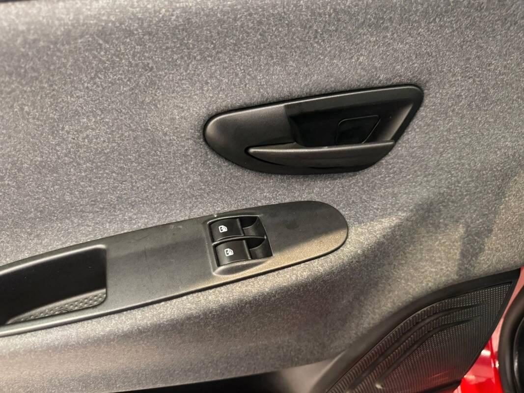 Lancia Ypsilon III 1.0 firefly hybrid Silver s&s 70cv