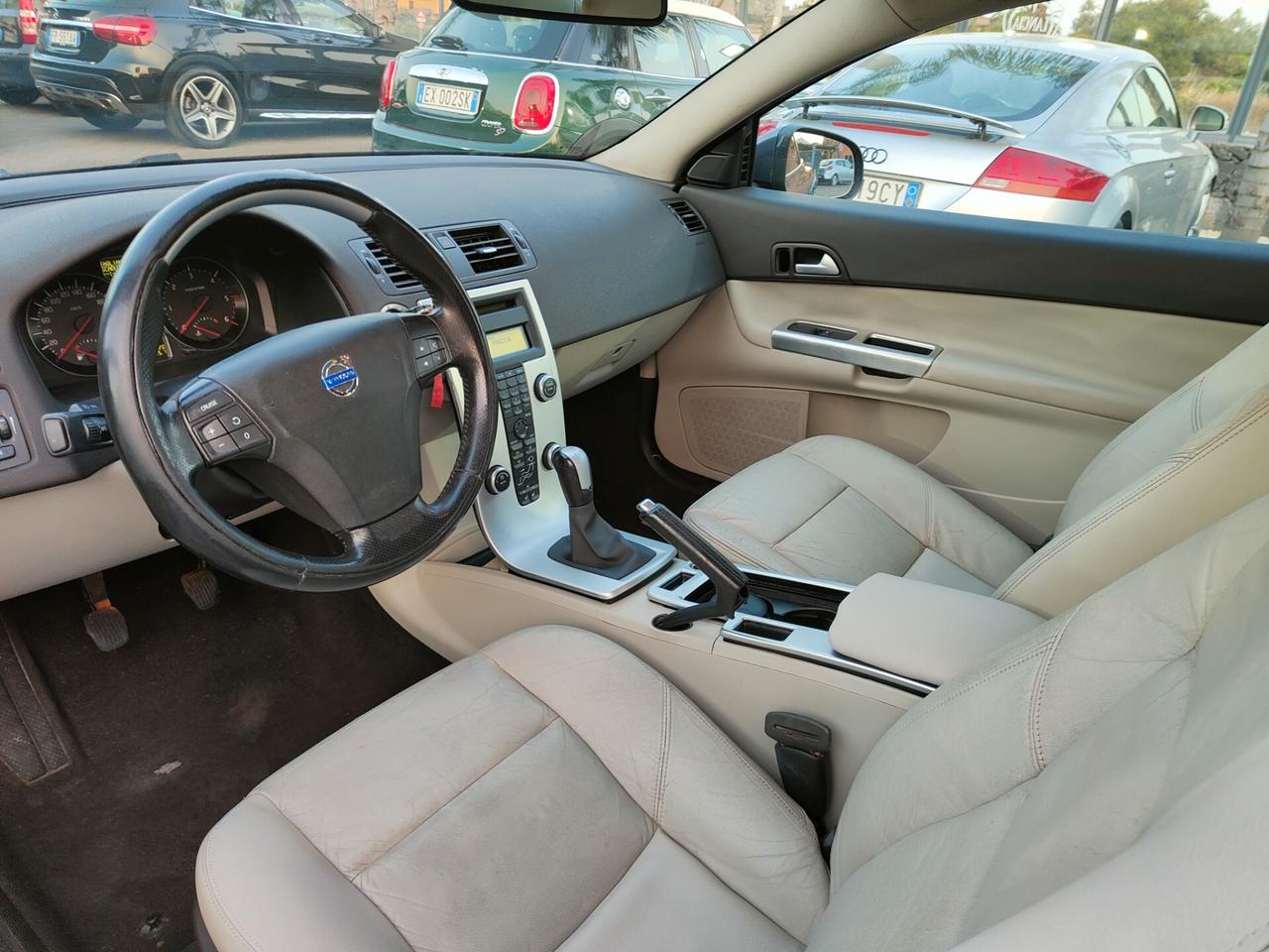 Volvo C30 D2 Summum 1.6 diesel x neopatentati