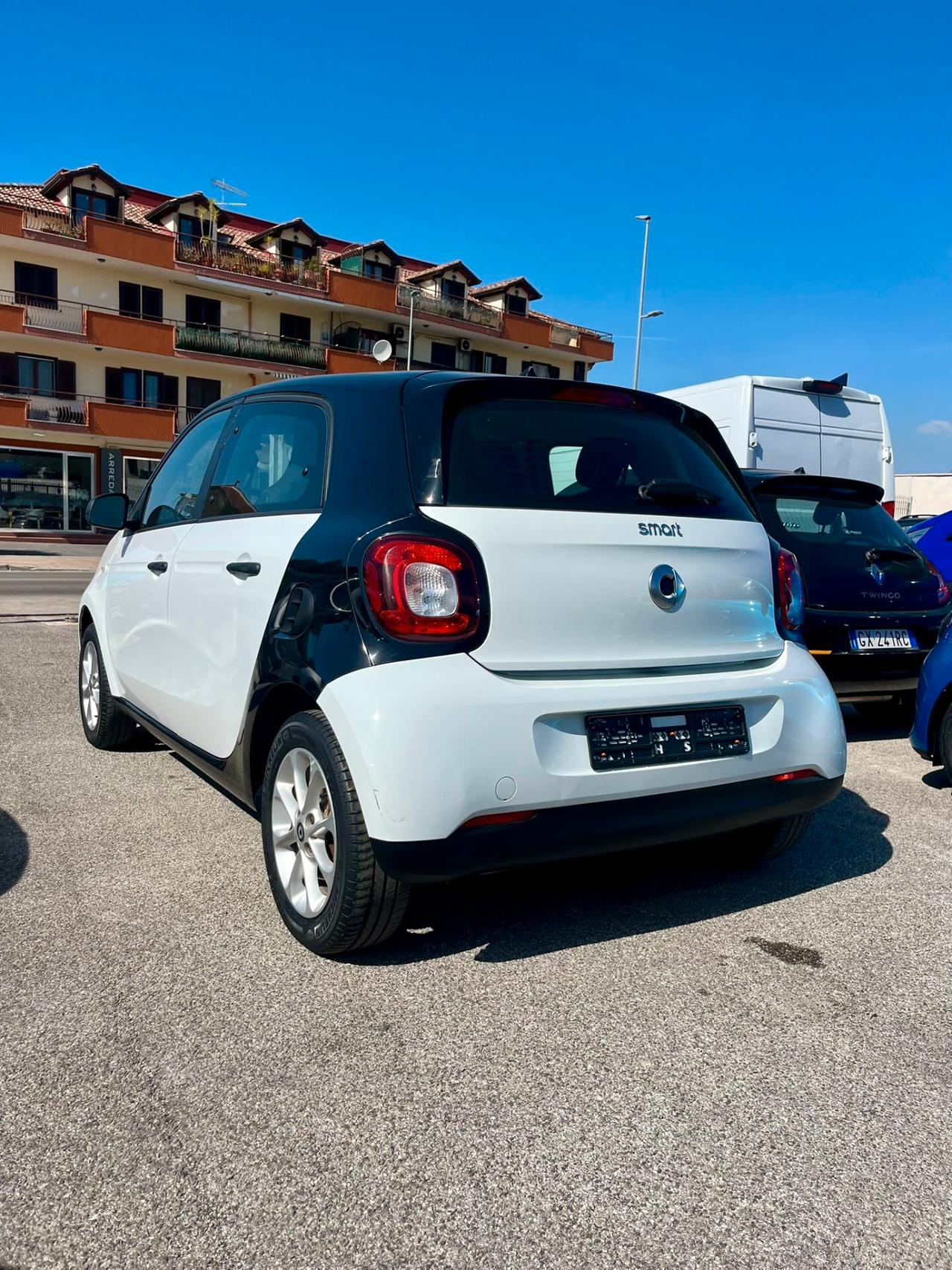 Smart ForFour 70 1.0 Youngster