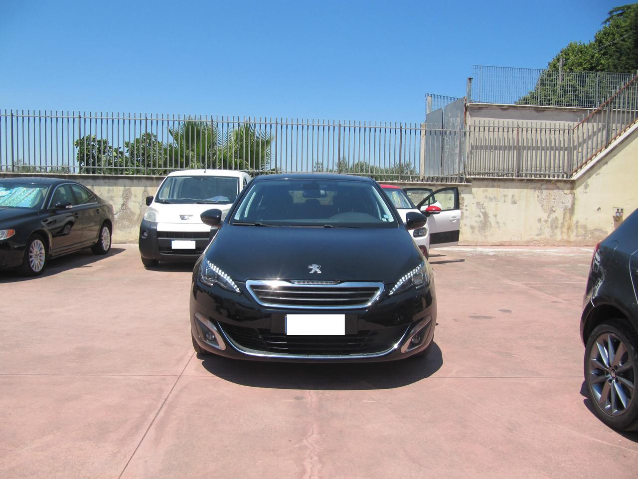 Peugeot 308 BlueHDi 120 S&S Allure