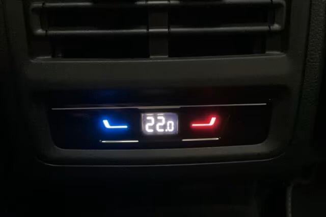 Volkswagen Golf 2.0 TDI GTD 8 DSG BLACK MATRIX TETTO