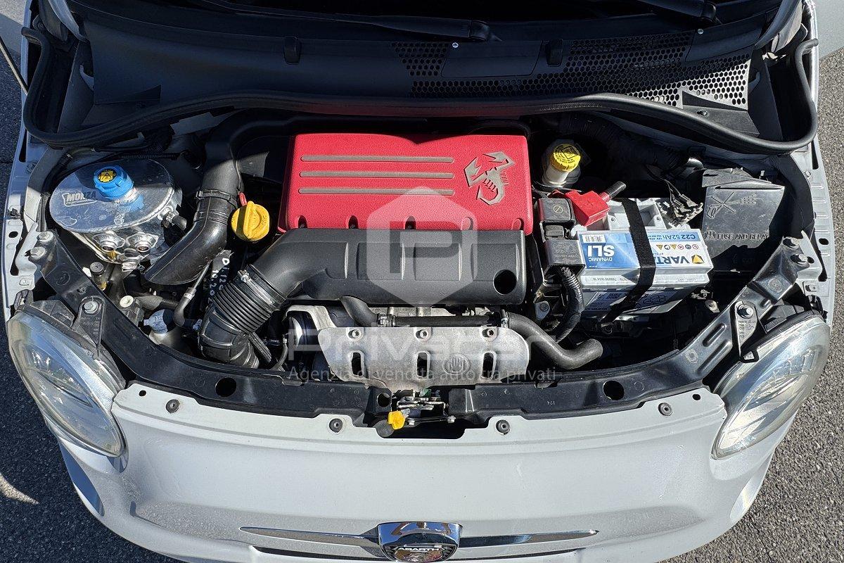 ABARTH 500 1.4 Turbo T-Jet Custom