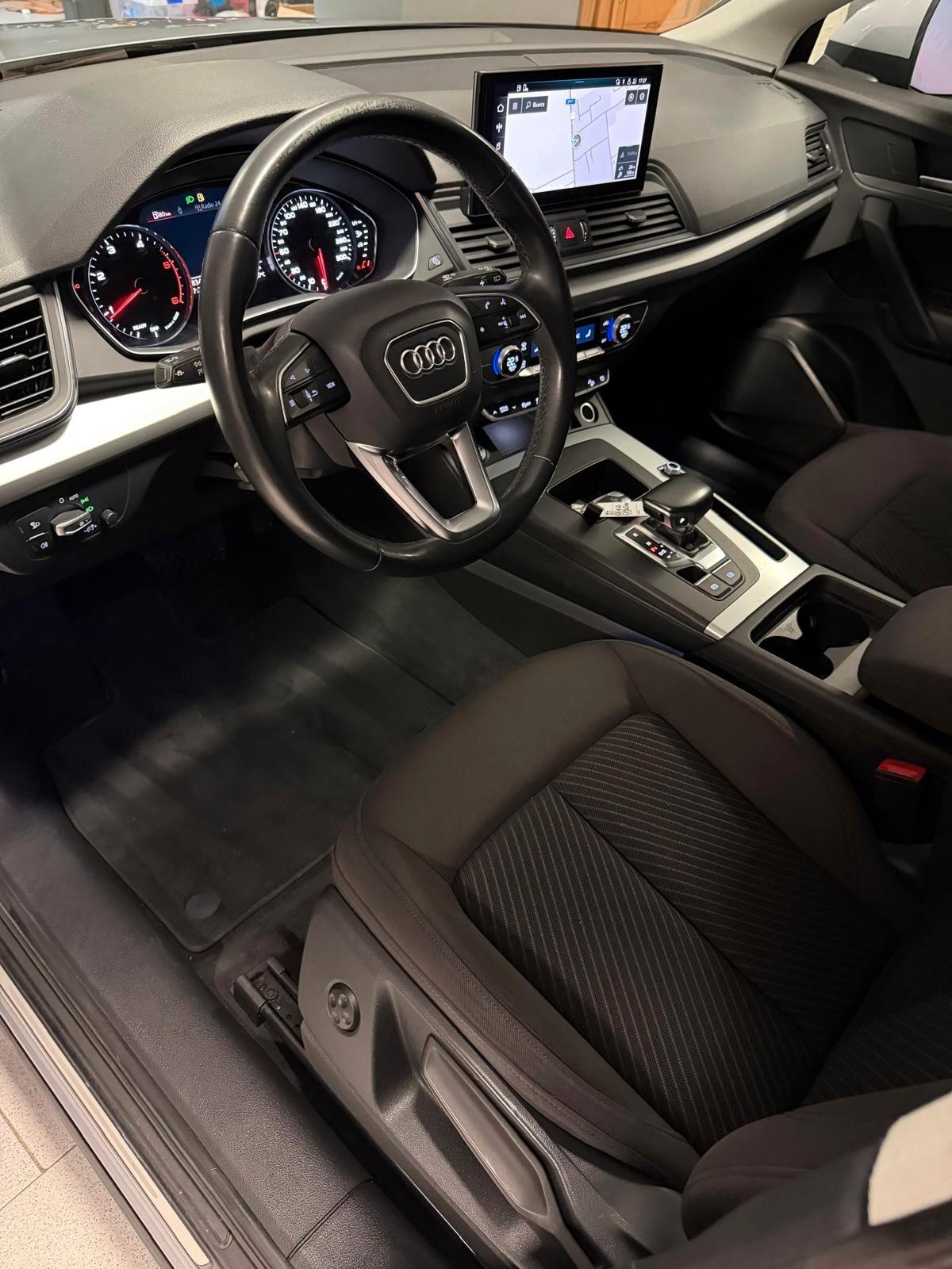 Audi Q5 35 TDI S tronic Business
