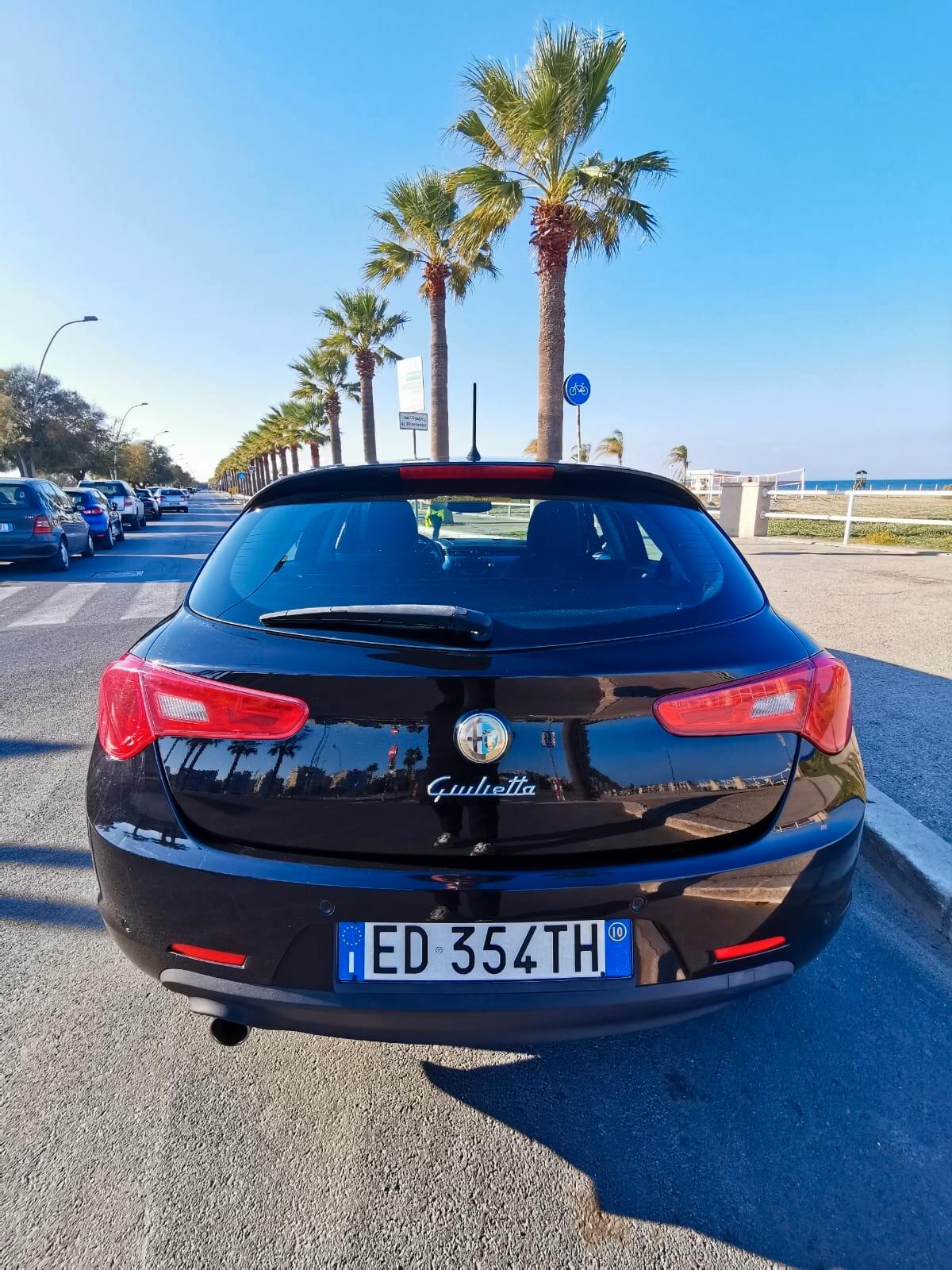 Alfa Romeo Giulietta 1.6 JTDm-2 105 CV Distinctive