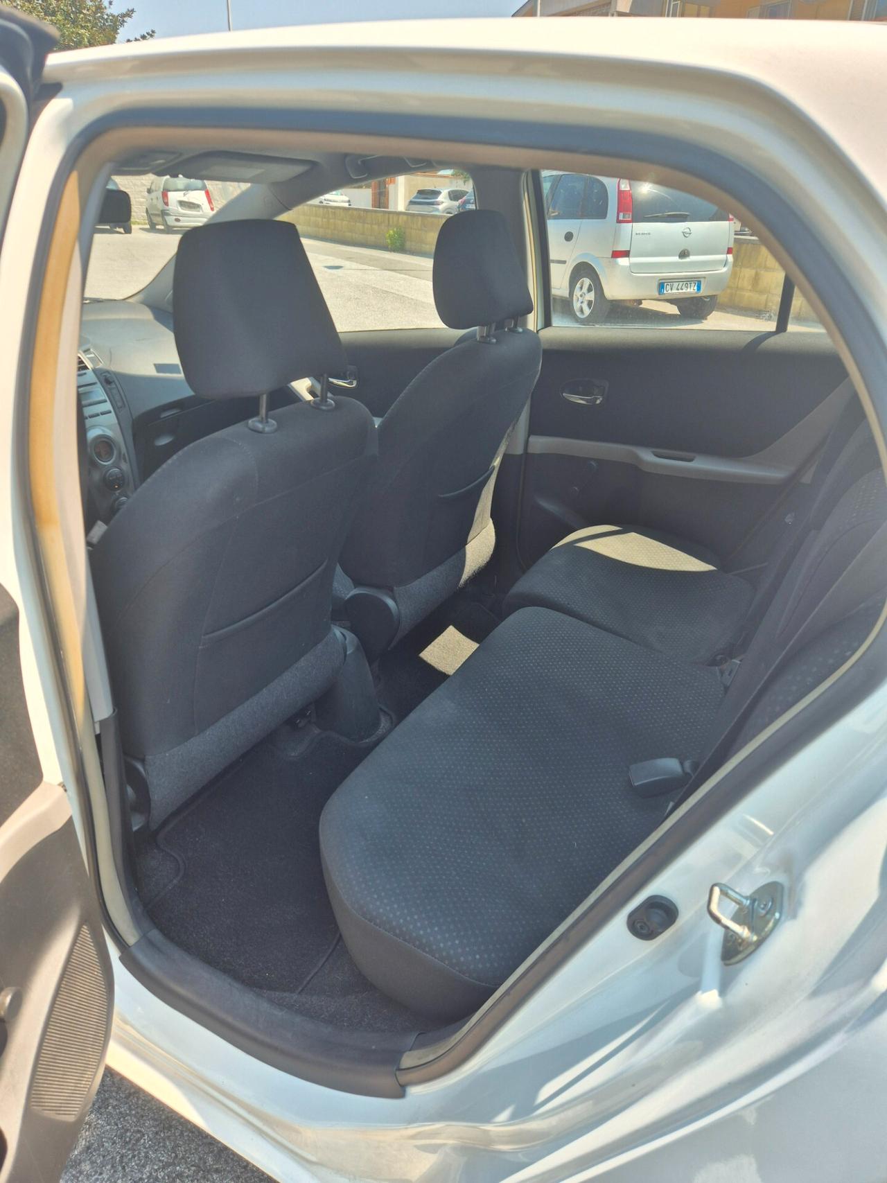 Toyota Yaris 1.3 5 porte Sol