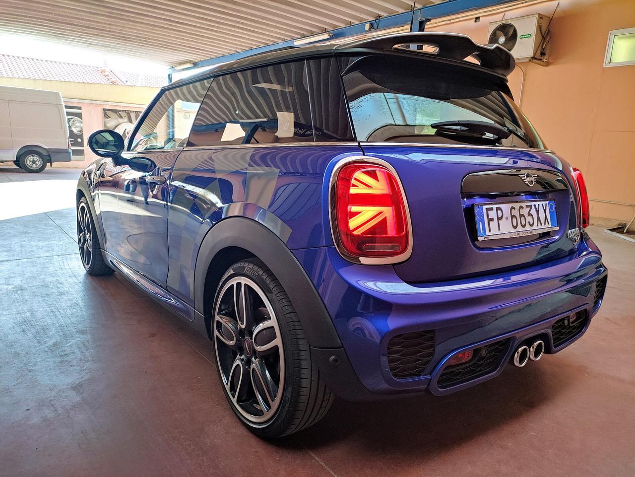 Mini 2.0 Cooper SD 170cv Automatica Hype