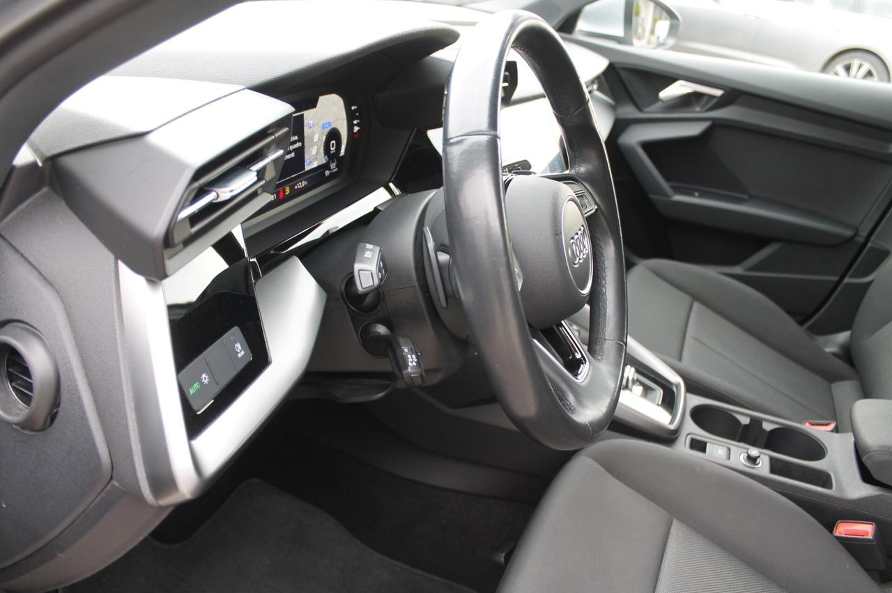 Audi A3 35 TDI S tronic Business Advanced