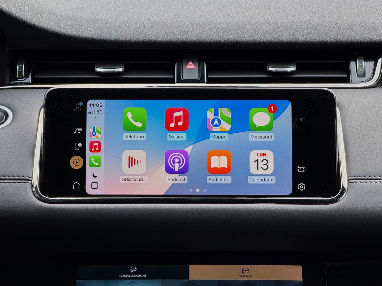 Range Rover Evoque 2.0d i4 MHEV R-Dynamic SE 204CV