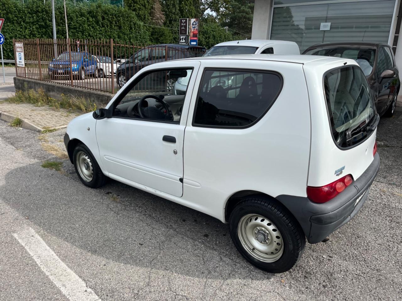 Fiat 600 1.1 Active