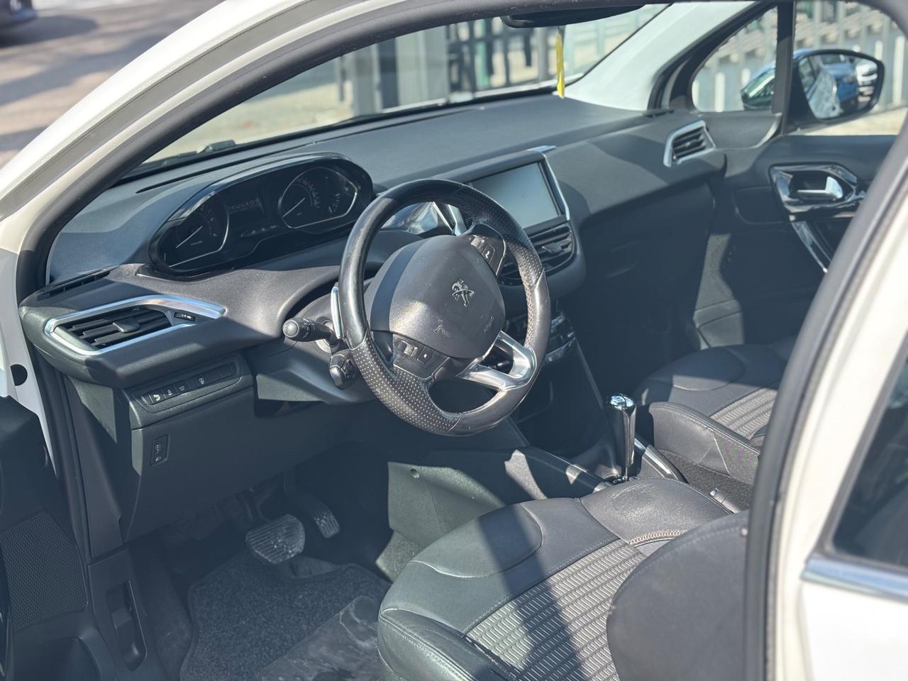 Peugeot 208 1.6 e-HDi 92 CV Stop&Start ETG6 3 porte Allure