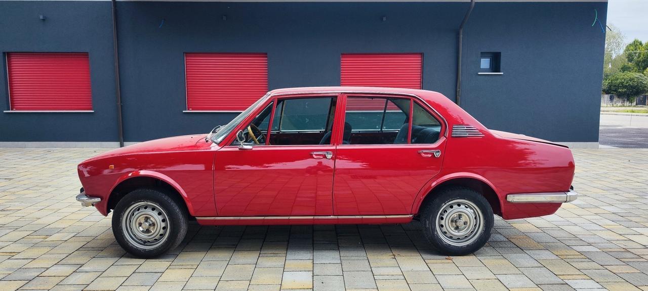 Alfa Romeo Alfetta 1800 SCUDO STRETTO 122cv