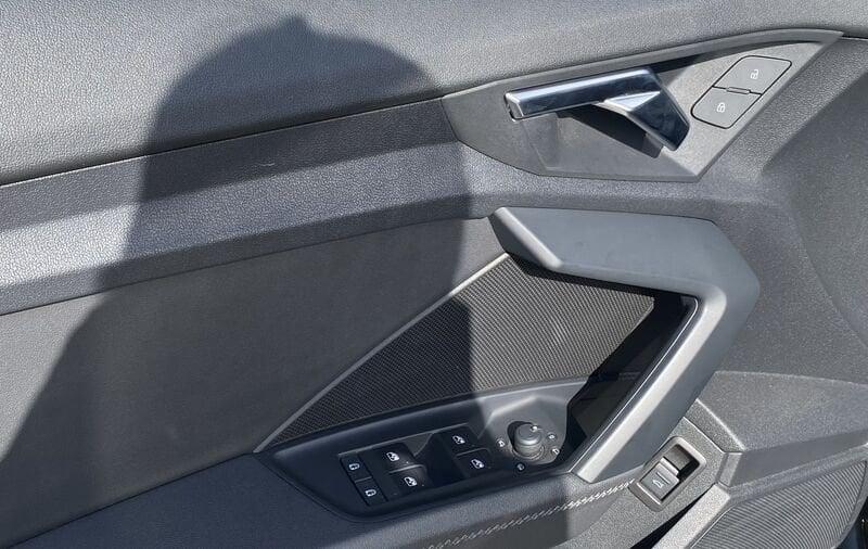 Audi A3 SPB S Line interno ed esterno 2.0 TDI 150CV S-Tronic 35