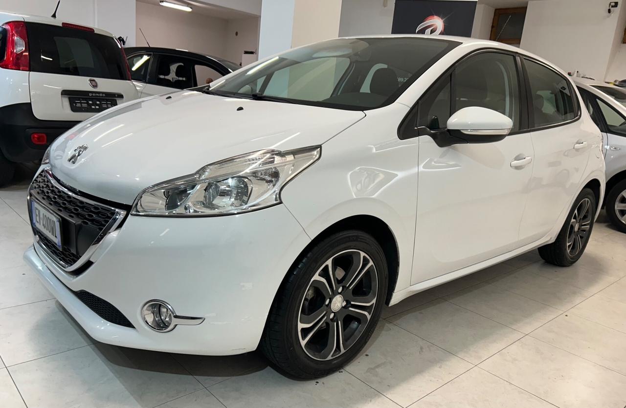 Peugeot 208 1.4 hdi 50kw 2014