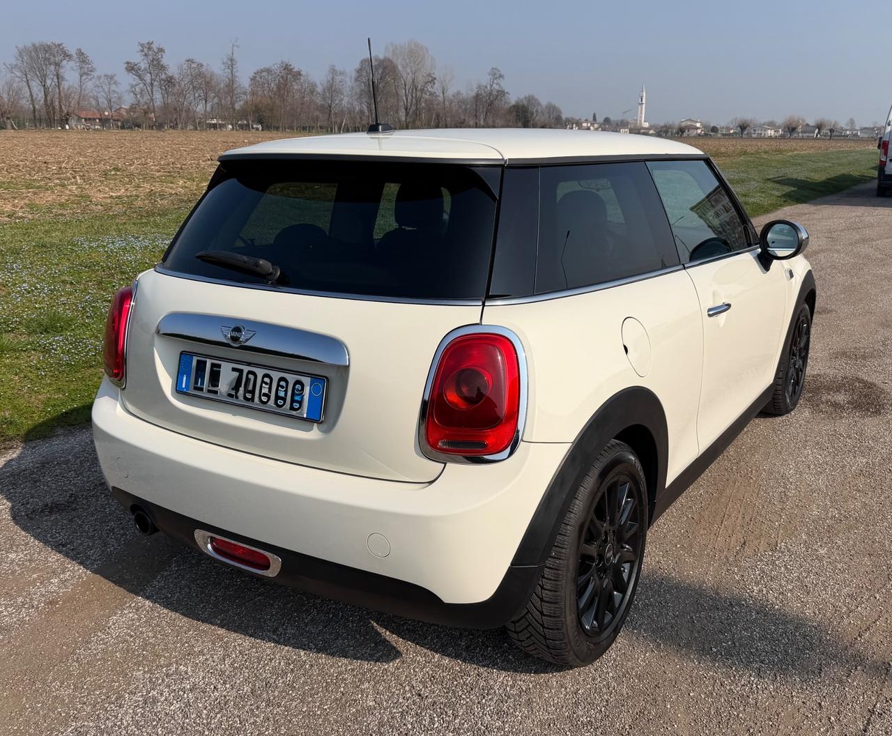MINI COOPER ONE 1.2 BENZINA NEOPATENTATi F56
