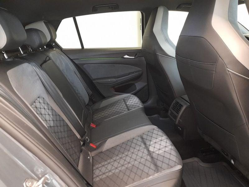 Volkswagen Golf 1.5 eTSI EVO ACT 110kW R-Line DSG