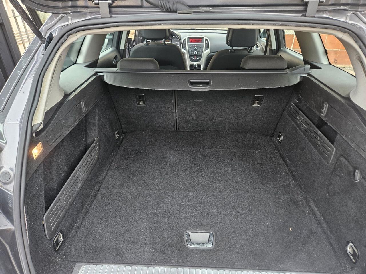 Opel Astra 1.7 CDTI 110CV Sports Tourer Cosmo
