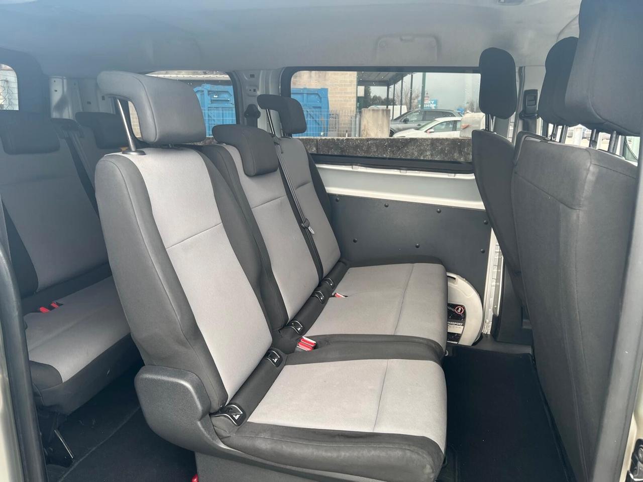 Peugeot Expert BlueHDi 115 S&S PL-TN Combi Standard 9 POSTI