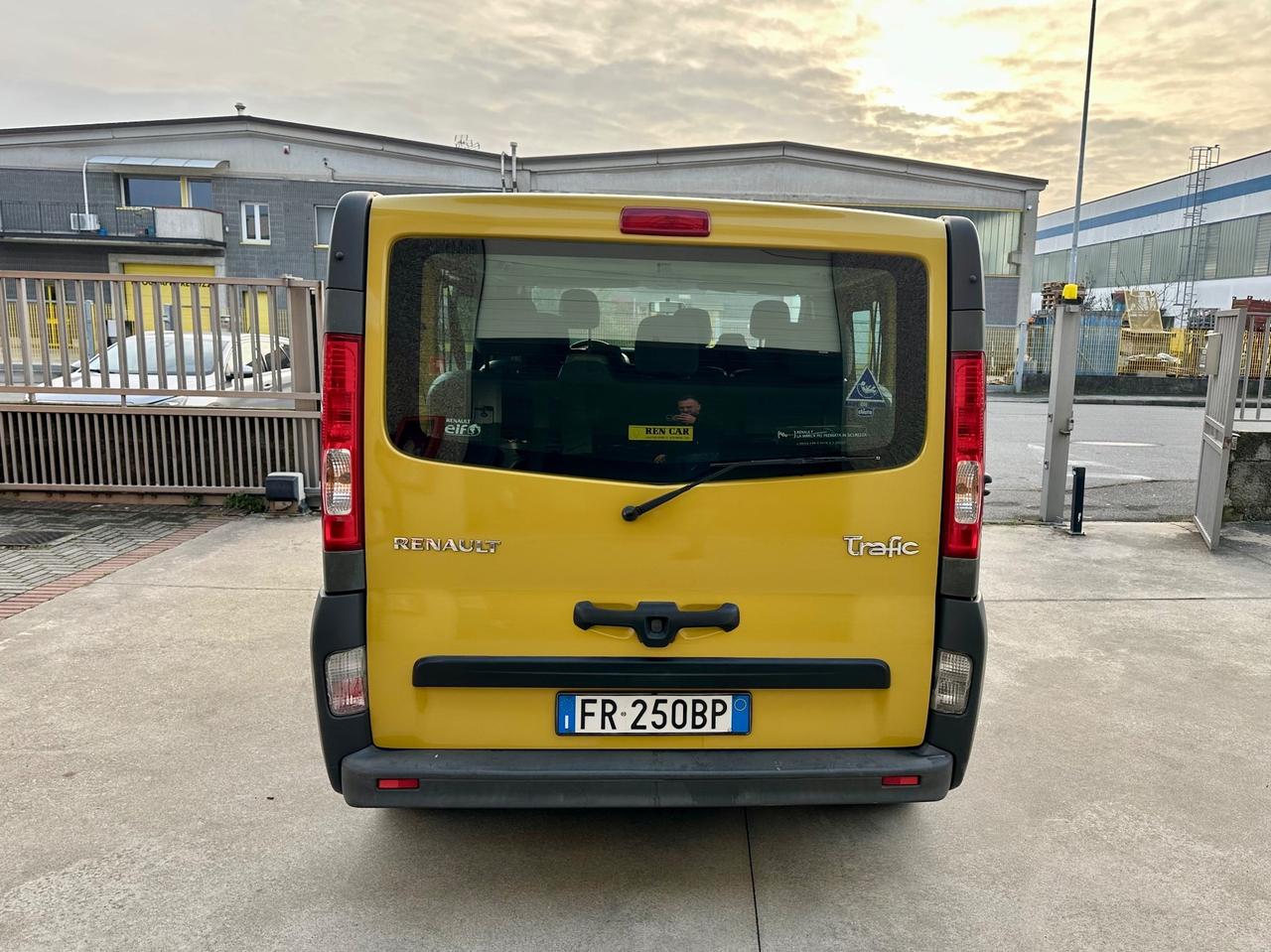 Renault Trafic T27 2.0 dCi/115 PC-TN Passenger Pack