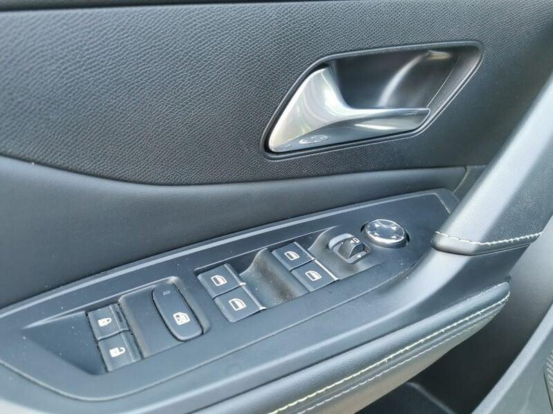 Peugeot 308 BlueHDi 130 S&S EAT8 GT Pack