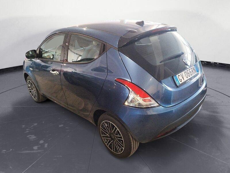 Lancia Ypsilon 3ª serie 1.0 FireFly 5 porte S&S Hybrid Oro