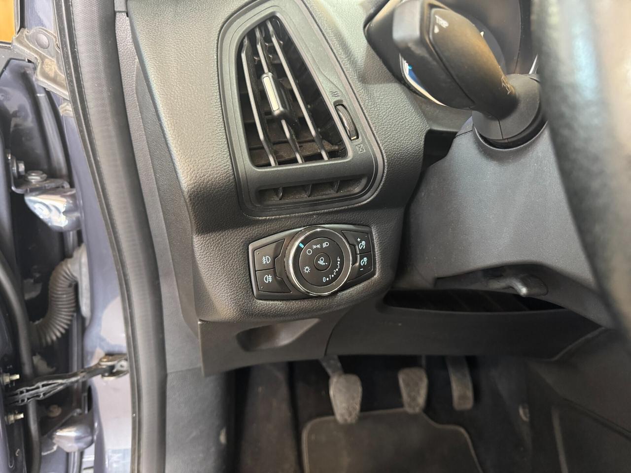 Ford B-Max 1.5 TDCi 75 CV Titanium