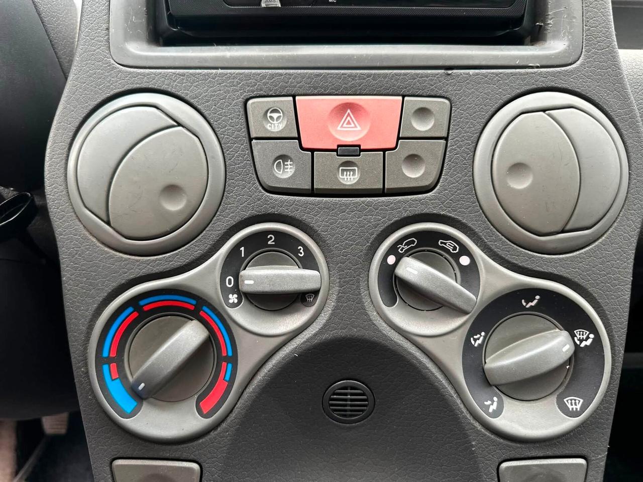 Fiat Panda 1.1 Active neopatentati KM CERT